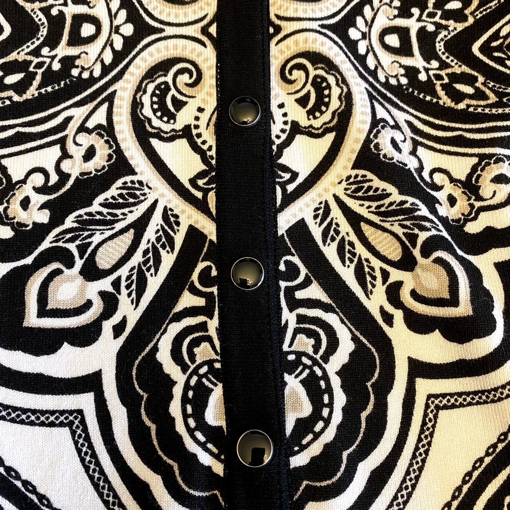 White house black market sweater/cardigan - Picture 6 of 9